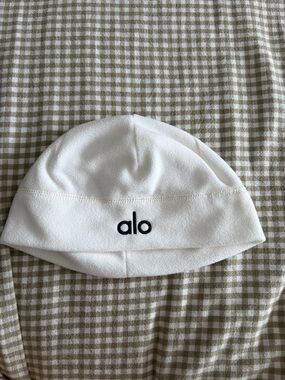 ALO Yoga Performance White Fleece Beanie with Black Logo